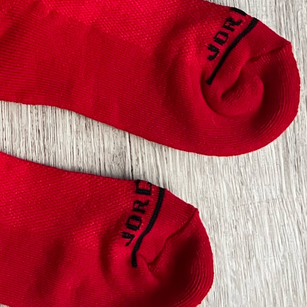 Free Jordan socks - Picture 3 of 3